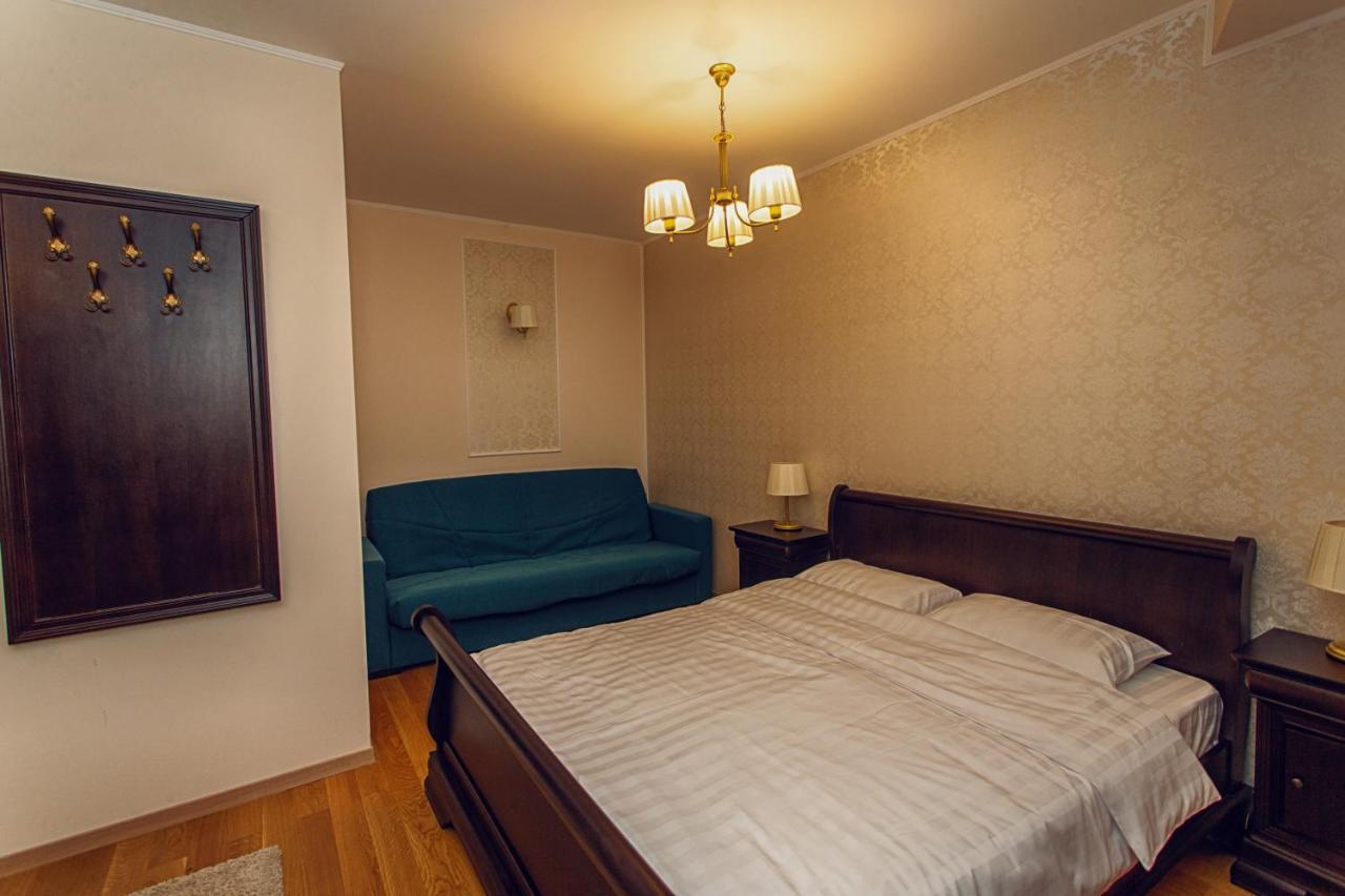 Vila Imperial Bed and Breakfast Sinaia Esterno foto